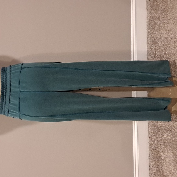 Lululemon Softstreme Midrise Dark Forest Drawstring Pants - Picture 4 of 8